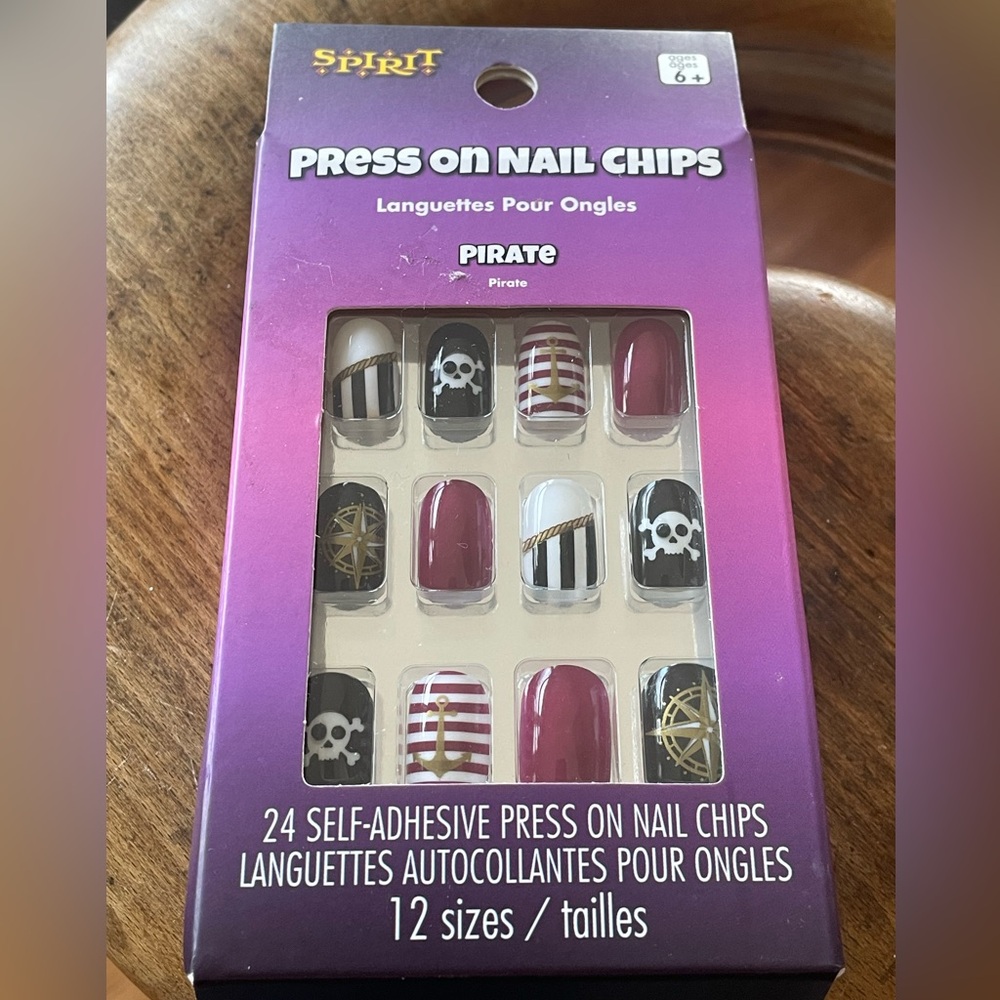 Spirit Halloween Pirate Press on Nails NEW